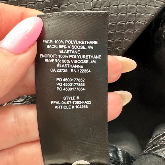 Aritzia Wilfred Patio Vegan Leather Mini Skirt - Picture 14 of 14